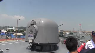 平成29年７月８日大洗港・護衛艦「さわぎり」７６ミリ速射砲展示