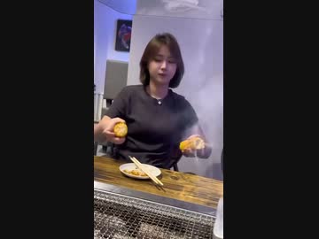 ワイルドな女vsトウモロコシ