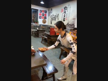 ホモと見る女型のロボット