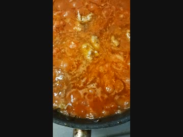 トマトソース煮込んだ