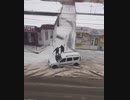 ホモと見る雪にハマった車を応援する人