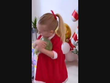 ホモと見るブロッコリーをプレゼントされて喜ぶ幼女