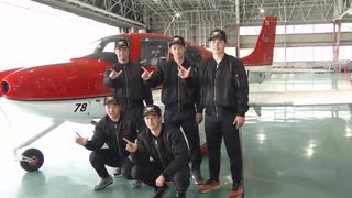 プロ野球新人がフライトシミュレーターで飛行機を操縦、野球センスで着陸…キャンプ中の「休日」を満喫