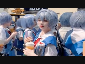 ホモと見る大量の綾波レイに占領されるピザハット