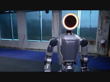 ホモと見る人間離れした動きをする人型ロボット