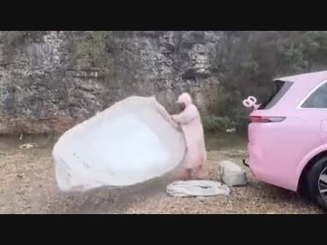 ホモと見る大雨の日でもキャンプ出来る方法を思いついた女