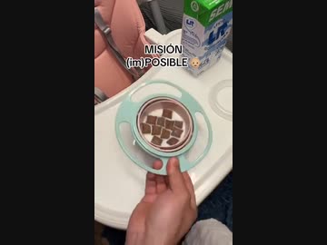 ホモと見る赤さんvsこぼれない食器