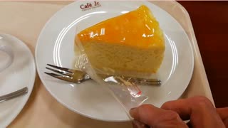 cafe Jrさんのスフレケーキセット