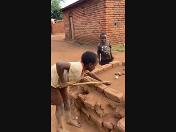 ホモと見るアフガキの手作りビリヤード場