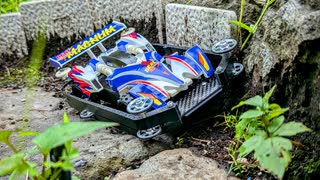 サスペンション&スリッパ―クラッチ四駆はオフロードを激走する