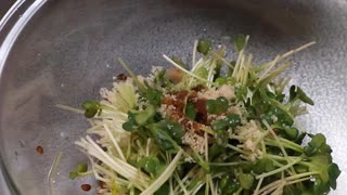 カイワレ大根ごま和え（お弁当のスキマを埋めるもう一品）