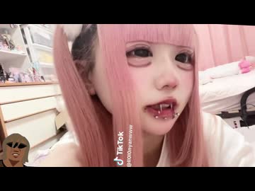 ホモと見る顔面を誹謗中傷され悲しむ地雷系女子