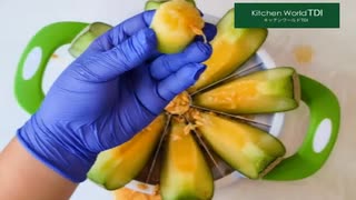 スイカを瞬時に８等分する方法【How to cut watermelon into 8 parts in one move】
