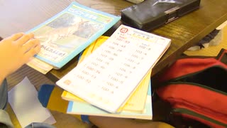 夏休みの宿題　保護者の56％が「少ないと感じる」調査結果も