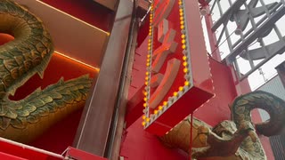 金龍ラーメン　千日前　尻尾　撤去問題