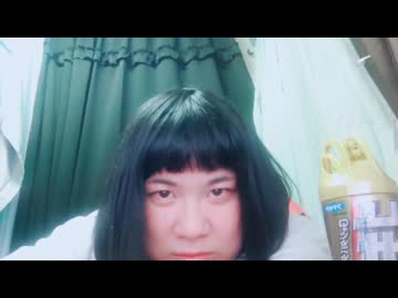 かわいいメスガキをいやらしい目で見てるのがバレて罵倒されちゃう…