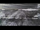 Image of waves seen from above. 鈴木功三