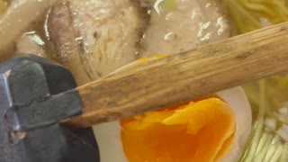 世界一塩ラーメン史上美味しいと言われてるお店　一歩　いっぽ　ラーメン屋　鈴鹿　食べログ名店　口コミ　評価　混んでる12時30分とかで売り切れる？行列　人気店　有名店　四日市　三重県ミシュラン　美味しい