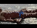 波に溶けたサーフ系ボディビルダー
