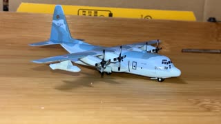 Unboxing F-toys C-130H JASDFエフトイズ　日本の輸送機コレクション　リブート C-130 航空自衛隊 迷彩塗装（ブルーグレー）Scale:1/300