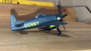 UnboxingF-toysGrumman F8F-1 BearcatUS NAVY  Blue AngelsScale: 1/144エフトイズグラマン　ベアキャット米海軍　ブルーエンジェルス