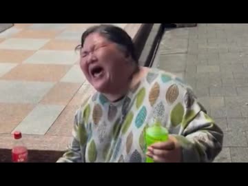 ホモと見る何かを必死に訴えかけるトー横の魔神