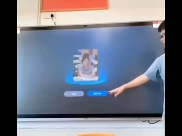 ホモと見るAIにクラス委員を決めさせる学校の先生