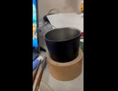水をこぼさないように対策した結果　ガムテープの間にいれる　adhdあるある　コップ倒しがち　カップ倒す　水こぼす　ものにぶつかる　デメリット　メリット　面白い　大人の発達障害者　プロ　精神科医　名古屋