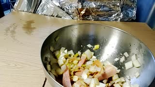 昼から昼酌　ベーコンネギあえ　ぷふおー　年末だからいいじゃんかよ