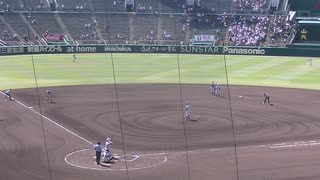 新潟産大付 高橋 海向くんをセカンドゴロに花咲徳栄 上原堆我くん（2024年8月9日 甲子園1回戦 花咲徳栄 対 新潟産業大付）