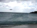 飛行機の着陸。