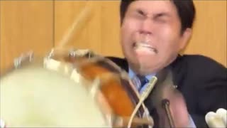 あの野々村議員が世界的ロックバンドのサポートドラマーとして加入したそうです...