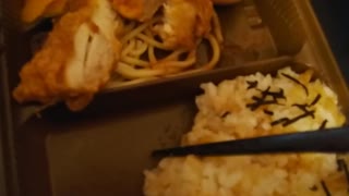 コンビニ飯の動画.mp4 (1080p)