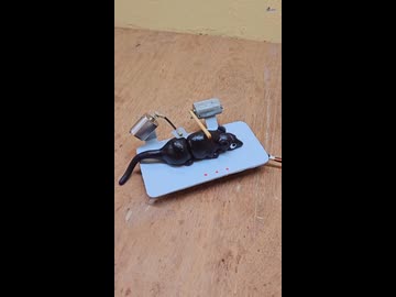 ホモと見る棒とマッサージ器で叩きまくるネズミ捕り器