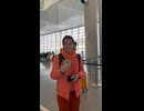 日本円をアメリカドルに変えて幸せそうな国民的スター　しょーへいちゃん　中部国際空港セントレア　セントレア直営外貨両替 出発ロビー店　おすすめ　両替　初体験　面白い　ニコニコしてる男性　30代　名古屋