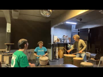 ジェンベ初めて叩いてみた