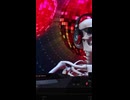 ダンスフロア・踊るロボット