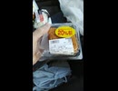 塀の外だから、自由に買える。一気に2000円浪費！ (1080p)