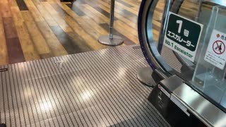 【エスカレーター2022】秋葉原ヨドバシ1号機エスカレーター5階から7階へ2022_8_26