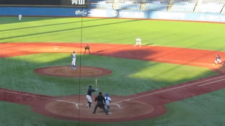 創価大の1年の鈴木太蔵 直球を打って右適時二塁打＜明治神宮大会 決勝 青学 対 創価大 2024年11月25日＞
