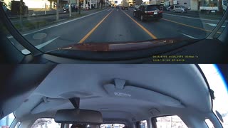 コンビニから出て来た隣車線の車、一応、ぶつからないように気を付けよう
