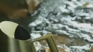 □ 水やりのスキルをアップグレードしましょう – ステンレススチール製のじょうろ！□