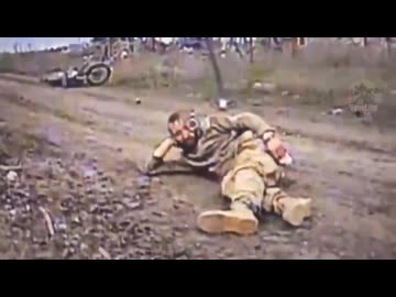 ホモと見る自分の未来を達観するロシア兵