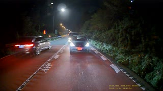 いつもは空いている時間帯の上りの箱根新道で、こいつのせいで大渋滞で、みんなの時間が物凄く無駄になった・リア