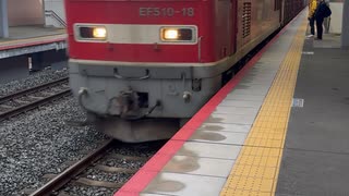 EF510形 JR淡路駅通過