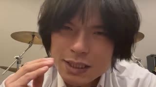 生活を実況するのは生きていく方法ではないか/素手ドラムP
