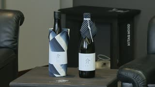 「小倉織のようにしなやかで力強い味」老舗酒蔵と伝統工芸ブランドが日本酒を共同開発　ボトルにたて縞模様の小倉織