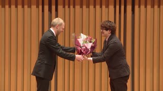 芥川賞を受賞した鈴木結生さんが西南学院大学で記念講演会