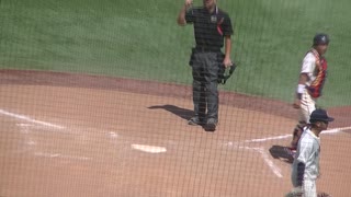 青学 山口翔梧（1年・龍谷大平安）がセカンドフライ タッチアップを狙うが【東都大学野球2024秋 国学院大 対 青山学院大2024年9月9日】.