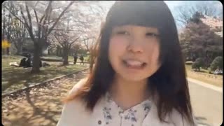 【しらせ】桜が満開の中を歩くカワイイ女性□北海道はゴールデンウィークあたりが桜が満開になるんです□【ニコ生】